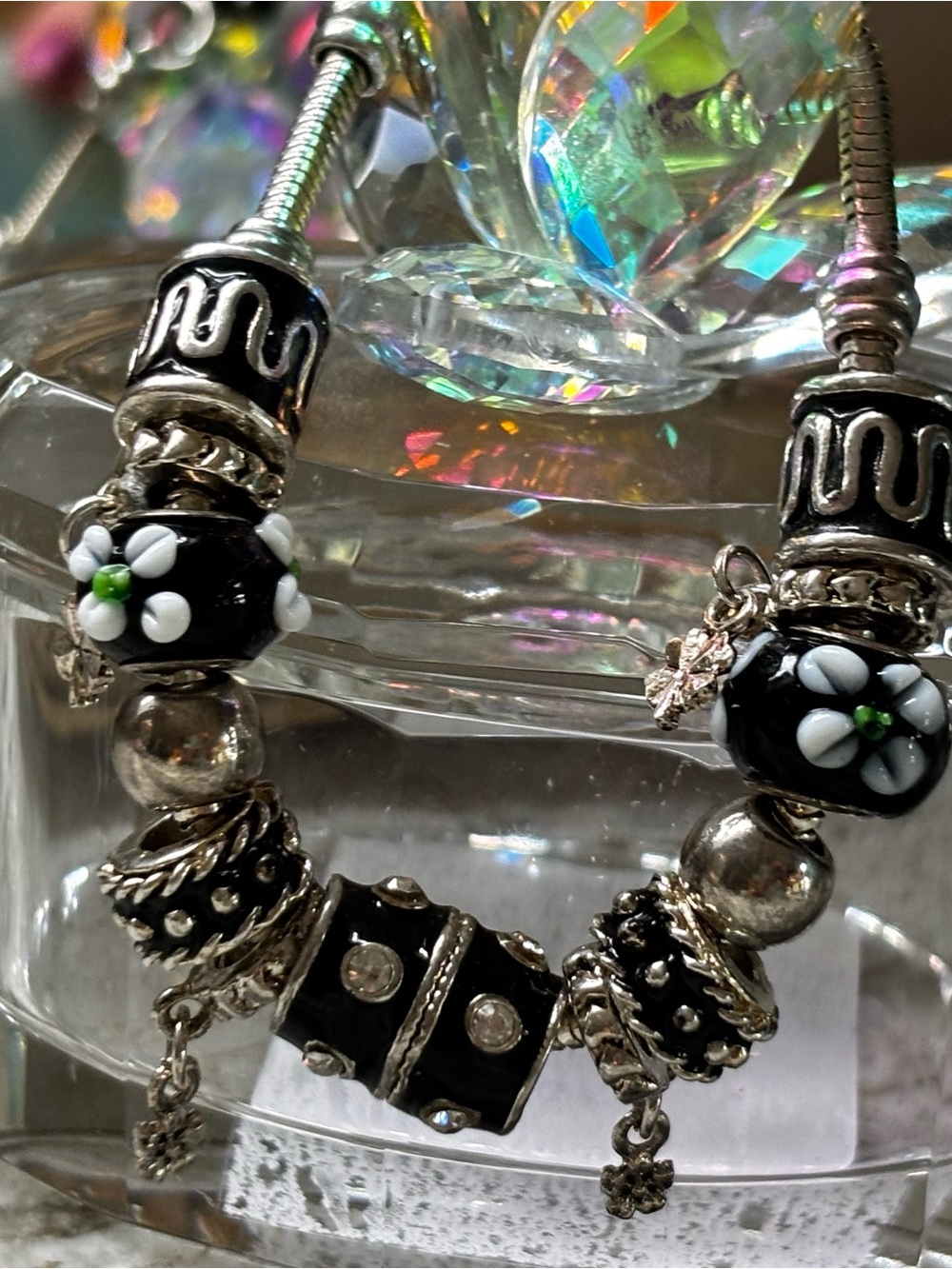 Silver-Tone Black Floral Charm Bracelet - Unbranded - Picture 5 of 5
